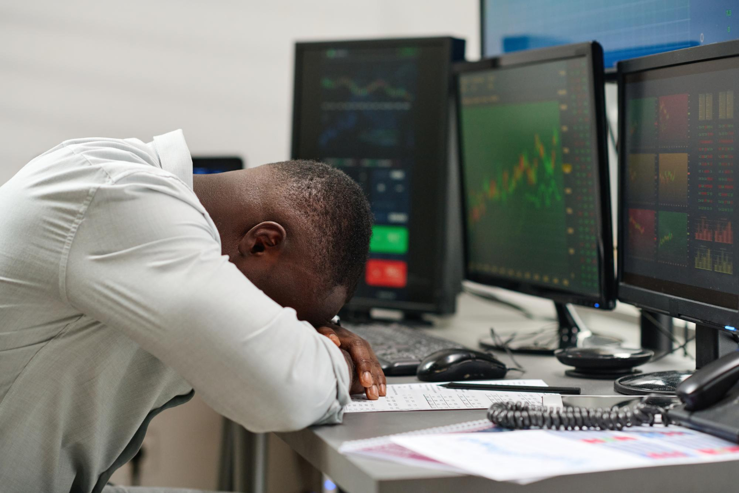 trump tariffs, bitcoin's tumble and lucky's tactless trade